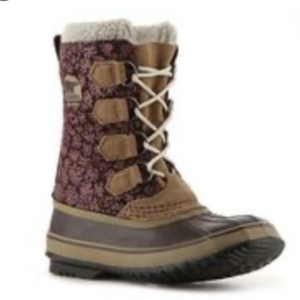Sorel Women's Carnival  size 7 purple/maroon snow flake lace up waterproof